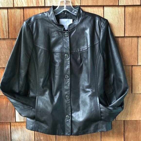 Like New Classiques Entier Luxurious Black Leather Jacket - Women's Large - Picture 4 of 9